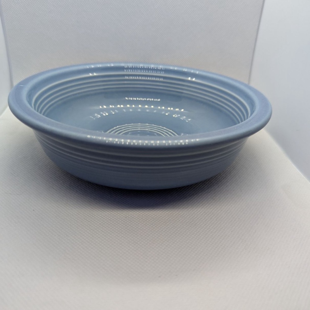Post 86 color retired Periwinkle see details 

Classic Rim Cereal Bowl